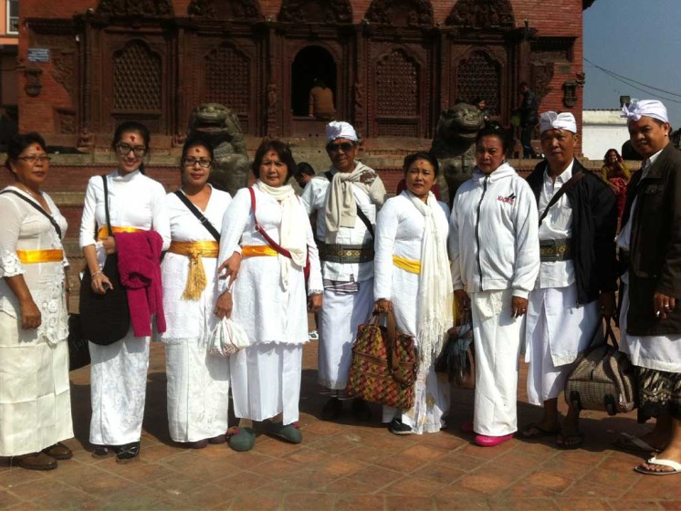 balinese-pilgrims-kathmandu